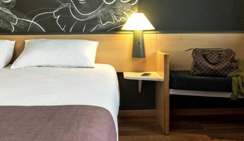 Superior Room with One Double Bed and One Single Bed