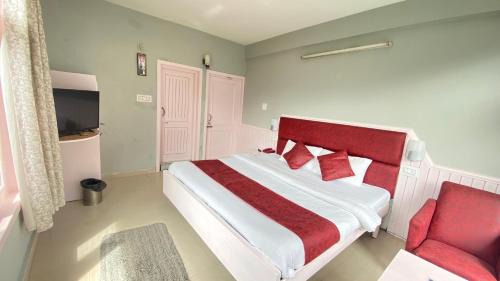 Double Room with Mountain View