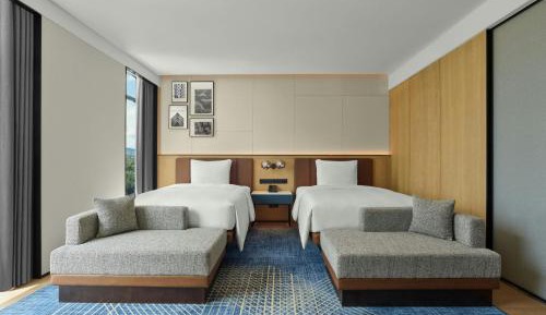 Select Double Room with Two Double Beds and City View - High Floor