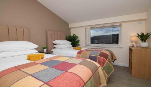 Twin Room with Private Bathroom