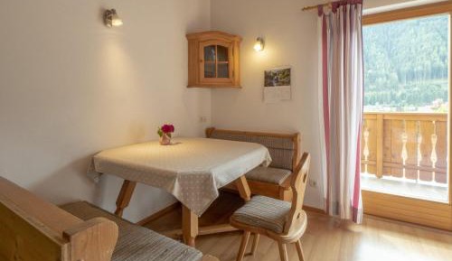 Superior One-Bedroom Apartment