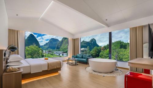 King Room with Mountain View