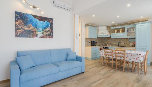 Superior One-Bedroom Apartment with Balcony