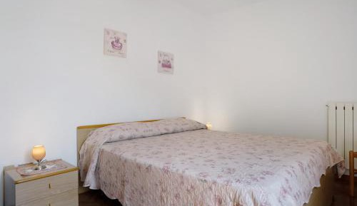 Two-Bedroom Deluxe Apartment with Balcony