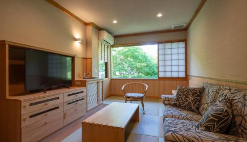 Renovated Japanese Western Room (3Guest,1Futon)