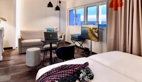 Twin Suite with Sofa Bed