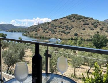 Double Room with Balcony and Sea View