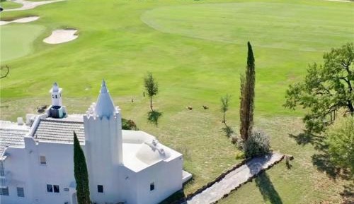 Villa with Garden View