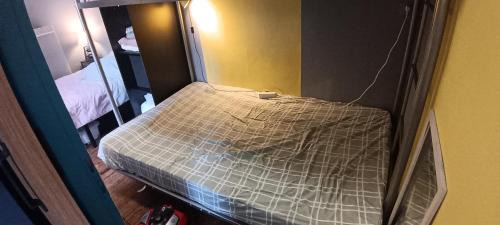 Mixed Dormitory Room
