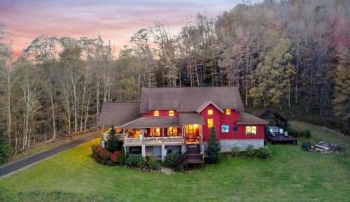 Four-Bedroom Vacation Home
