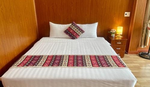 Single Room with Lake View