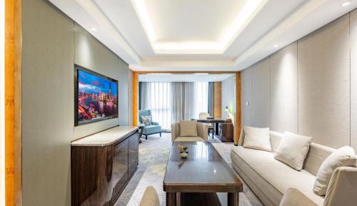 Studio with Spa Bath