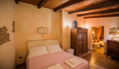 Deluxe Double Room with Bath