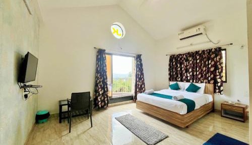 Double Room with Mountain View