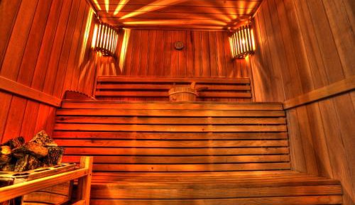 Suite with Sauna
