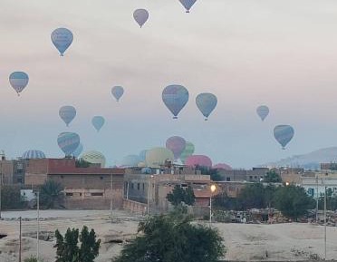 One-Bedroom Apartment with Balcony
