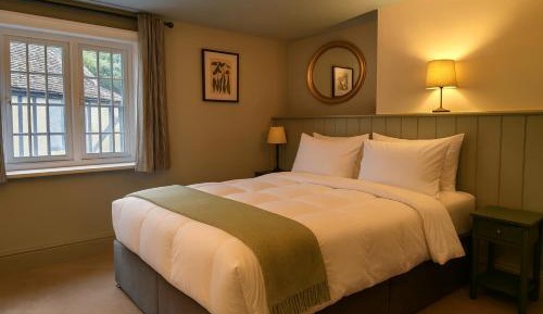 Double or Twin Room with Private Bathroom