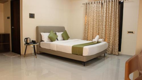 King Room with Mountain View