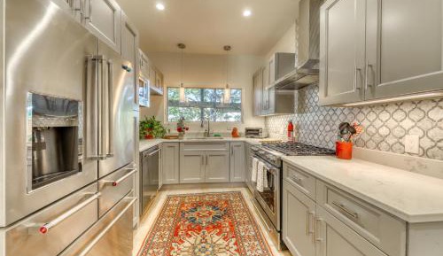 One Bedroom Apartment