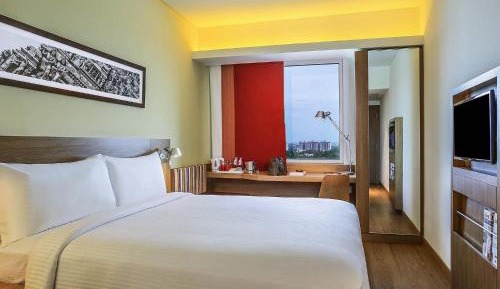 Standard Room Queen Bed with Extra Benefits