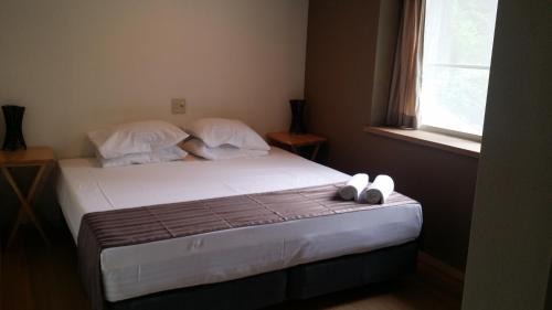 Room 201 Triple Room with Private Bathroom