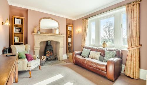 Five-Bedroom Holiday Home