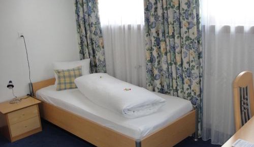 Economy Single Room