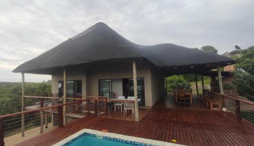Family Room with Lake View