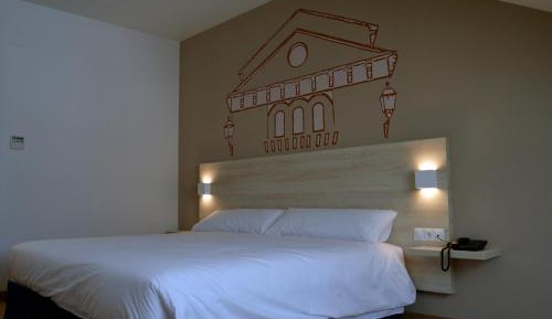 Superior Queen Room with Spa Access