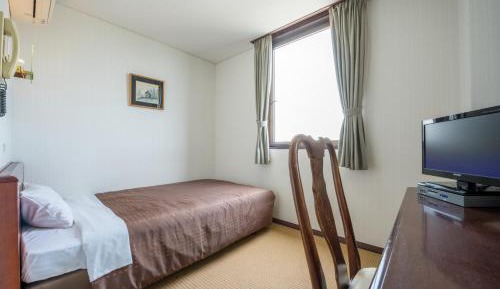 Single Room with Small Double Bed - Non-Smoking
