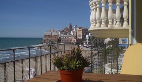 Studio Apartment with Sea View