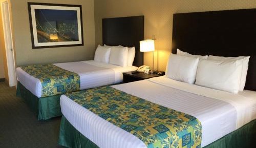 Deluxe Queen Room with Two Queen Bed - Not Pet Friendly