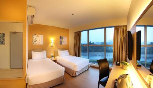 Deluxe Double or Twin Room