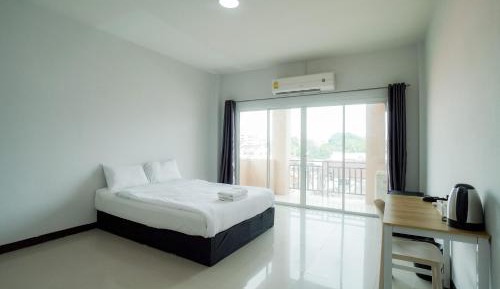 Queen Room with Balcony