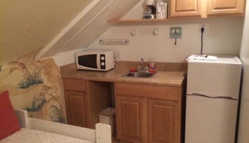 Standard Triple Studio