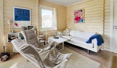 Three-Bedroom Vacation Home 