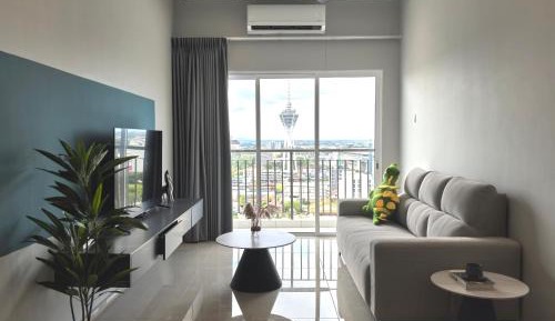 Three-Bedroom Apartment with Balcony