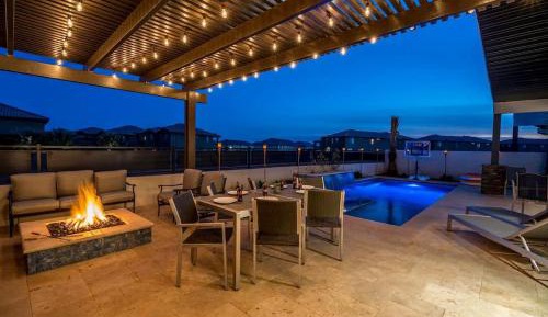 Eight-Bedroom Holiday Home