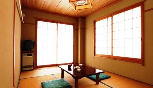 Japanese-Style Single Room