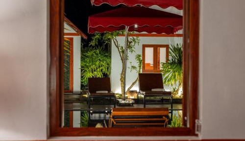 Queen Room with Garden View