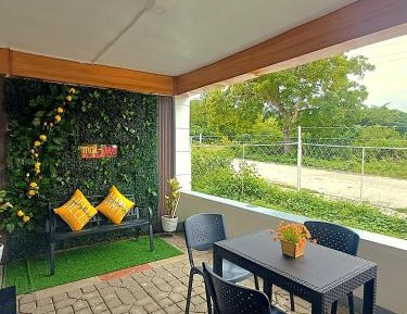 Quadruple Room with Shared Bathroom