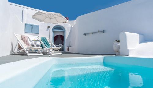Deluxe Double Room with Hot Tub and Caldera View