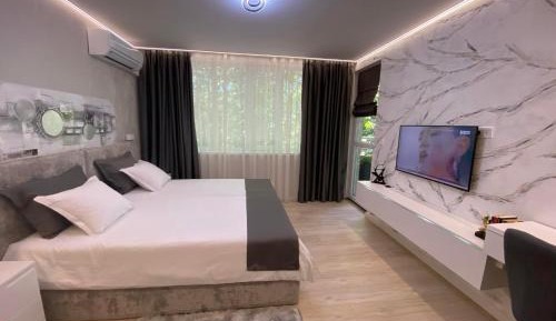 Two-Bedroom Apartment with Garden View