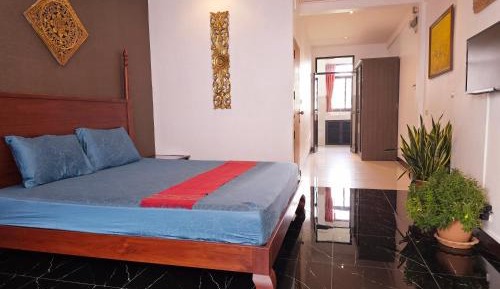Studio Apartment