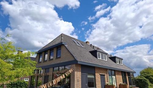 Ten-Bedroom Holiday Home
