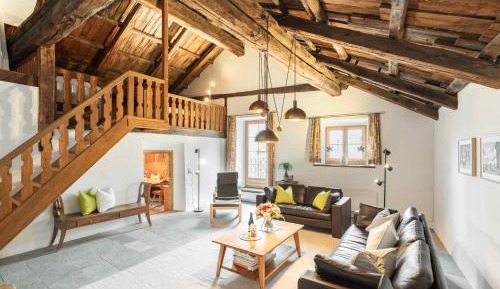 Large Duplex Apartment