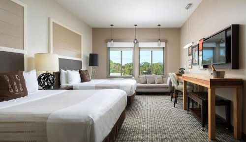 Queen Room with Two Queen Beds - Non-Smoking