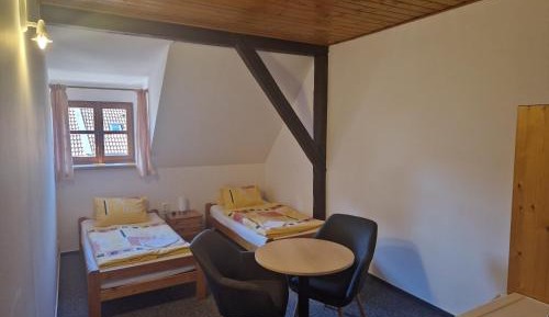 Double or Twin Room with Bathroom