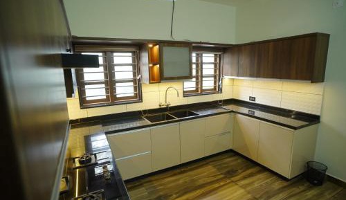 Deluxe Double Room (2 Adults + 1 Child)