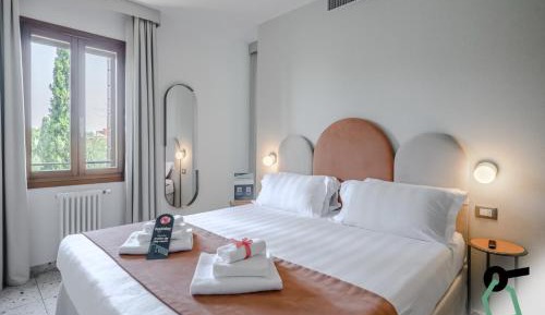 King Room with Garden View